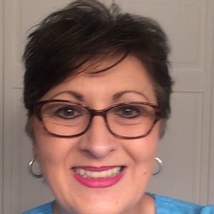 Meet your Posher, Renee